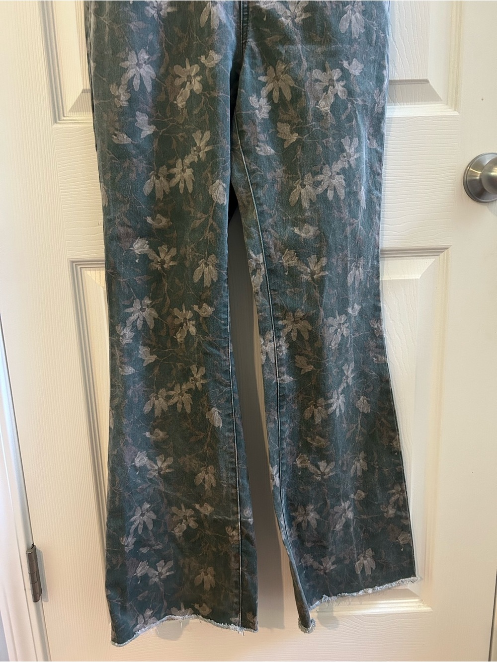 Free People We the Free CRVY 2nd Ave Printed One Piece Jumpsuit Size 6 - Picture 4 of 9